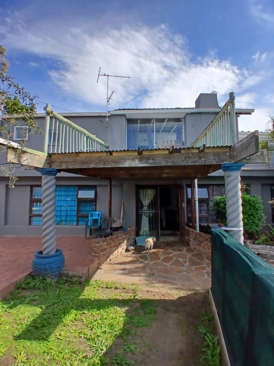 3 Bedroom Property for Sale in Amalinda Eastern Cape
